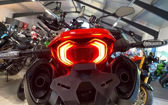 Gebrauchtmotorrad Ducati Hypermotard 698 Mono RVE - Bild 8