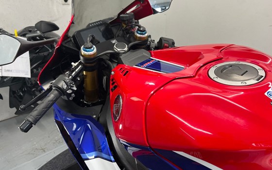 Gebrauchtmotorrad Honda CBR1000RR Fireblade SP - Bild 7