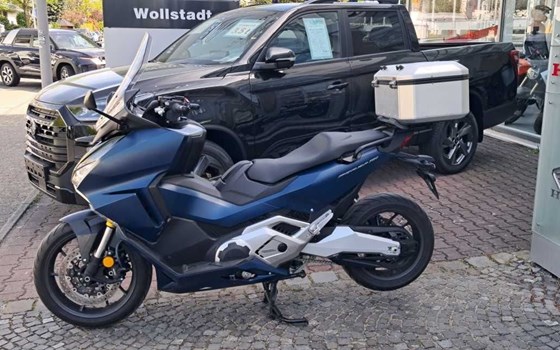 Gebrauchtmotorrad Honda Forza 750 - Bild 1