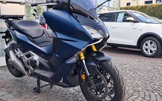 Gebrauchtmotorrad Honda Forza 750 - Bild 4