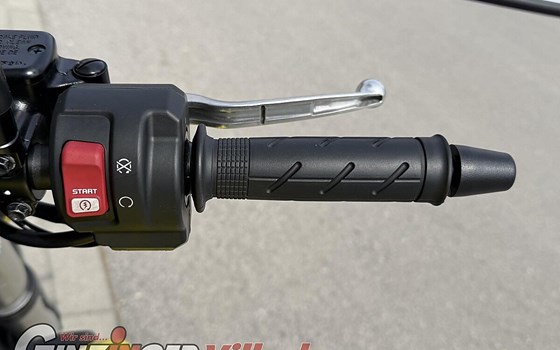 Gebrauchtmotorrad Honda CB750 Hornet - Bild 9