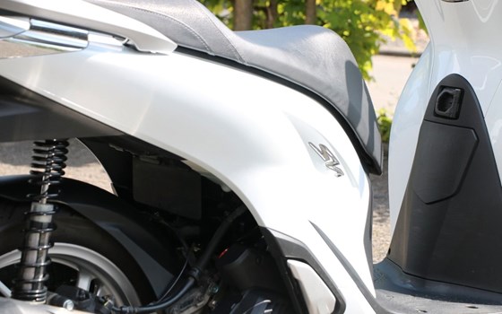 Gebrauchtmotorrad Honda SH150i - Bild 7