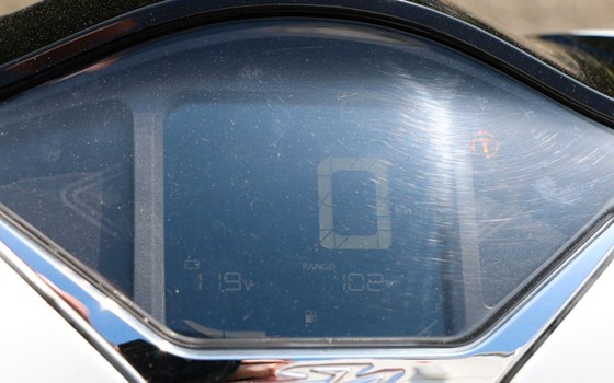 Gebrauchtmotorrad Honda SH150i - Bild 9