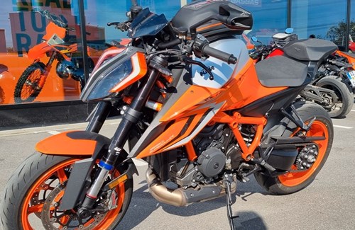 Gebrauchtmotorrad KTM 1290 Super Duke R EVO