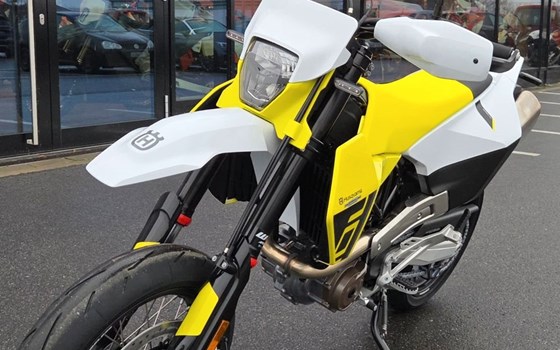 Neufahrzeug Husqvarna 701 Supermoto - Bild 1