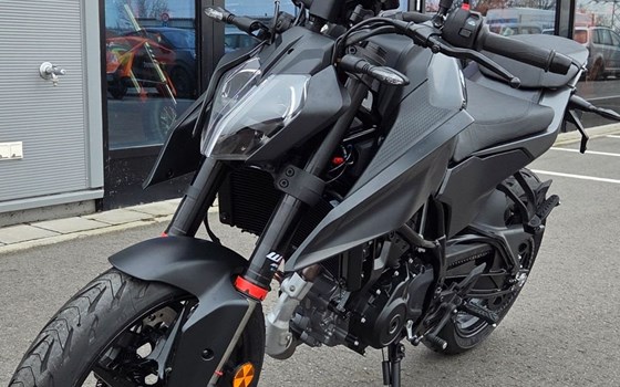 Neufahrzeug KTM 125 Duke - Bild 1