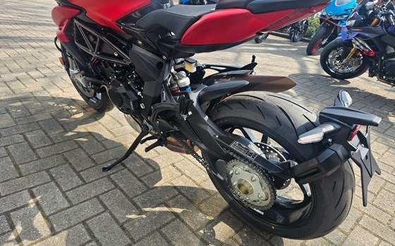 Neufahrzeug MV Agusta Brutale 800 R - Bild 8