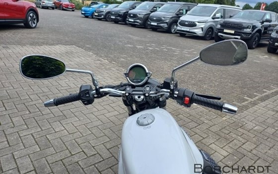 Neufahrzeug Moto Guzzi V7 Special - Bild 11