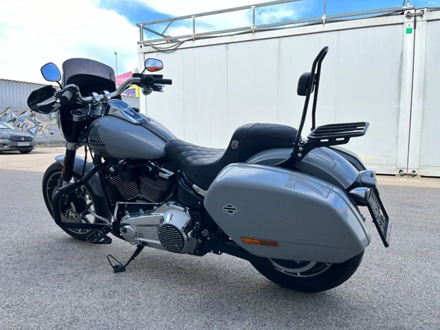 Harley-Davidson Softail Sport Glide FLSB (grau) - Bild 10