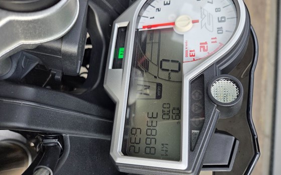 Gebrauchtmotorrad BMW S 1000 R - Bild 9
