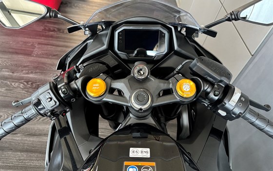 Neufahrzeug Kawasaki Ninja ZX-4RR - Bild 9