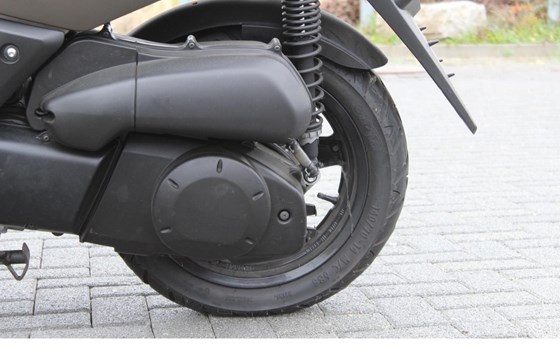 Gebrauchtmotorrad Yamaha X-Max 250 - Bild 11