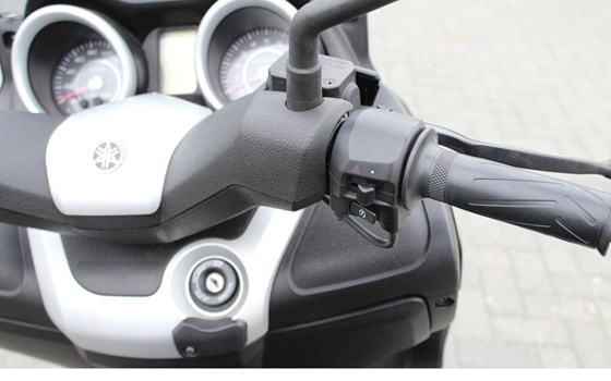 Gebrauchtmotorrad Yamaha X-Max 250 - Bild 14