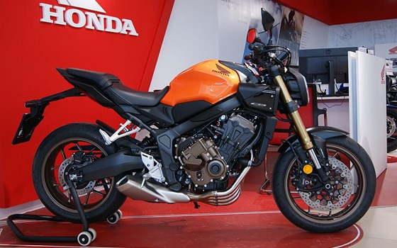 Neufahrzeug Honda CB650R E-Clutch - Bild 2