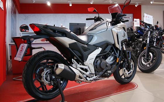 Gebrauchtmotorrad Honda NC750X DCT - Bild 3