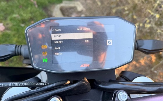 Gebrauchtmotorrad KTM 790 Duke - Bild 3