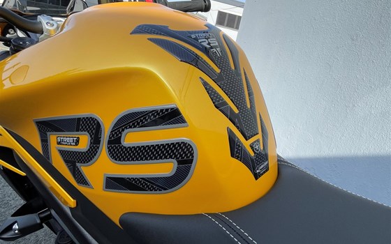 Gebrauchtmotorrad Triumph Street Triple 765 RS - Bild 9