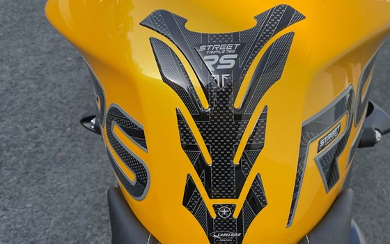 Gebrauchtmotorrad Triumph Street Triple 765 RS - Bild 8