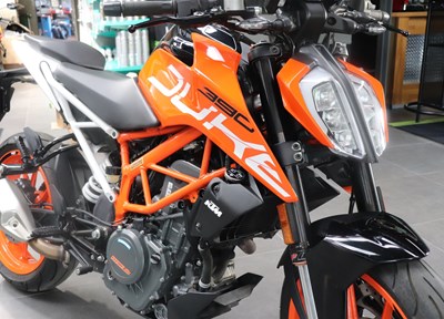 GEBRAUCHTFAHRZEUG KTM 390 Duke