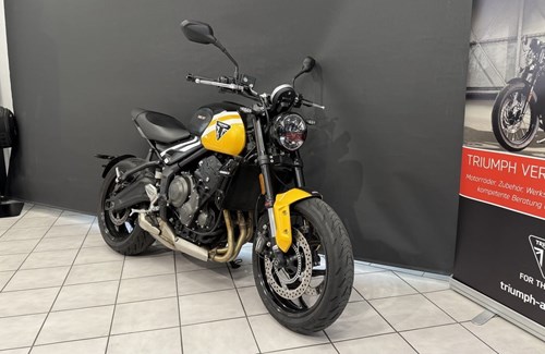 Gebrauchtmotorrad Triumph Trident 660
