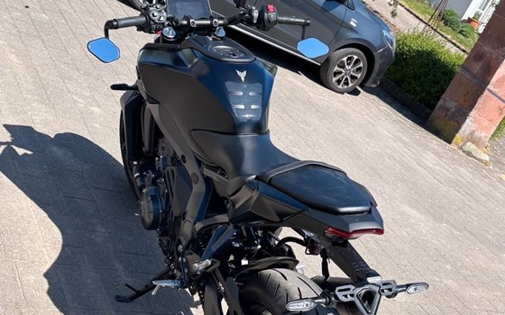 Gebrauchtmotorrad Yamaha MT-09 Y-AMT 35kW - Bild 7