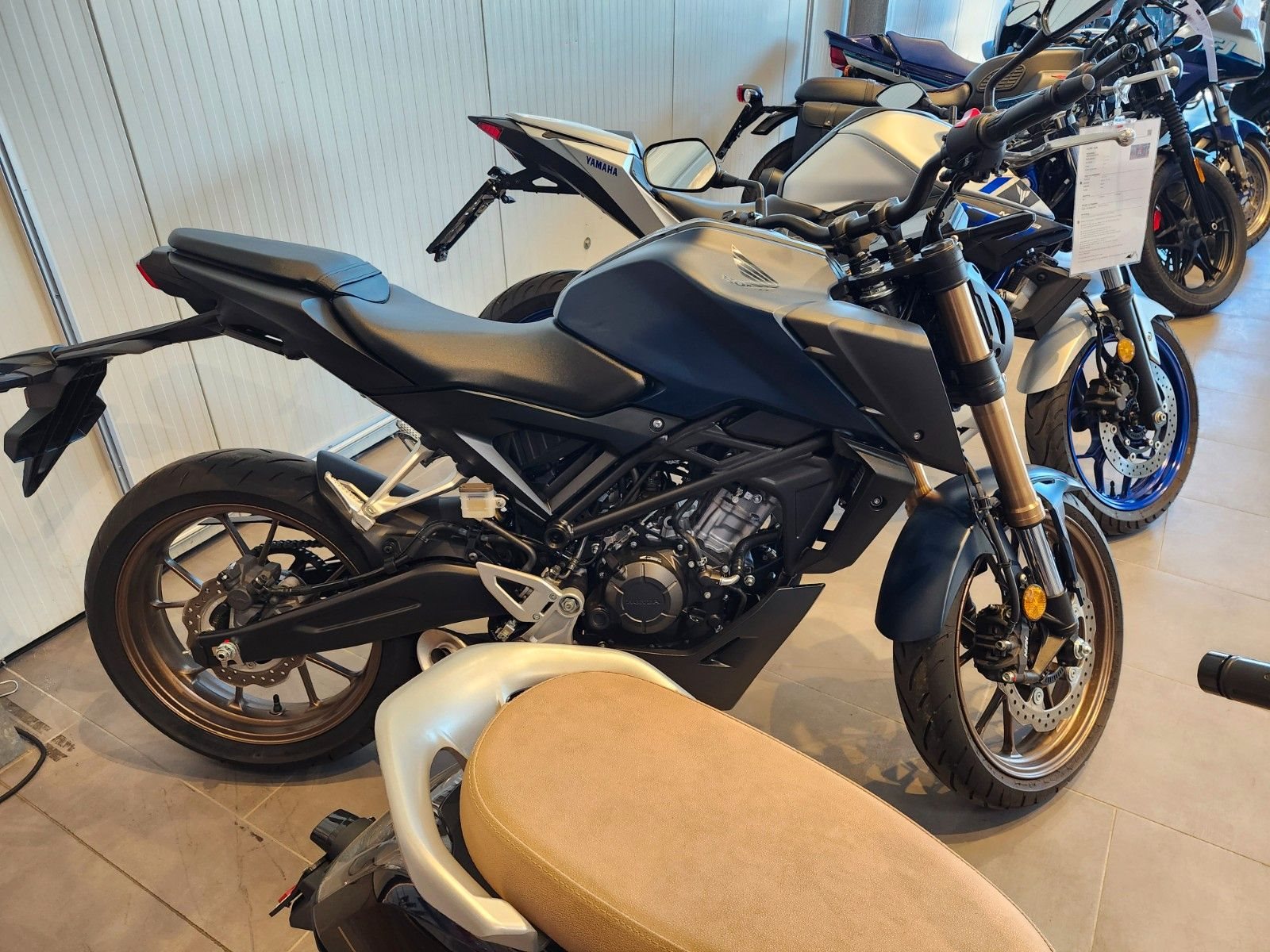Honda CB125R