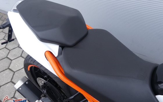 Gebrauchtmotorrad KTM 125 Duke - Bild 5