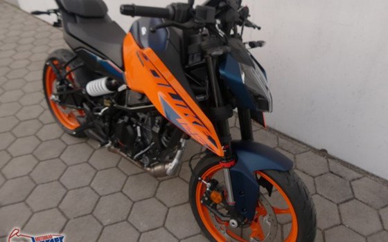 Gebrauchtmotorrad KTM 125 Duke - Bild 2