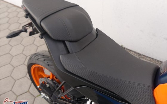 Gebrauchtmotorrad KTM 125 Duke - Bild 4