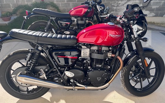 Gebrauchtmotorrad Triumph Street Twin - Bild 1