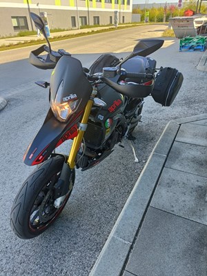 Aprilia Dorsoduro 750 (Nero Diablo) - Bild 7