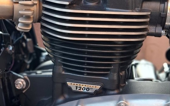 Gebrauchtmotorrad Triumph Bonneville Bobber - Bild 3