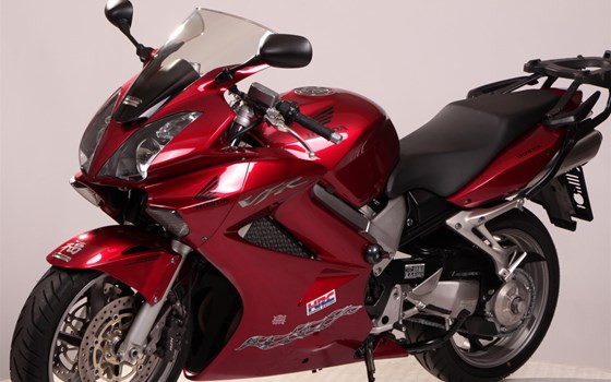 Gebrauchtmotorrad Honda VFR 800 F - Bild 3