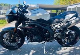 Gebrauchte Triumph Speed Triple 1050