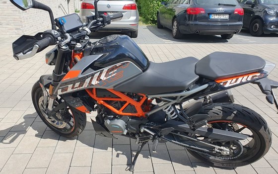 Gebrauchtmotorrad KTM 125 Duke - Bild 2