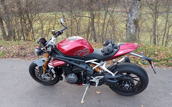 Motorrad Occasion Triumph Speed Triple 1200 RS - Bild 3