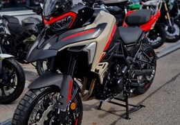 Neumotorrad Benelli TRK 702 X