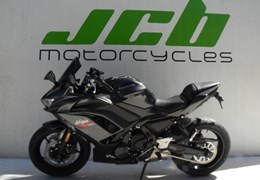 Neumotorrad Kawasaki Ninja 650