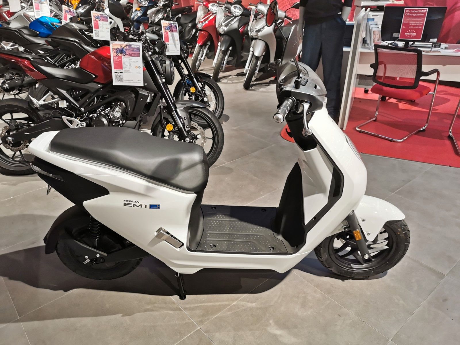 Honda EM1 e