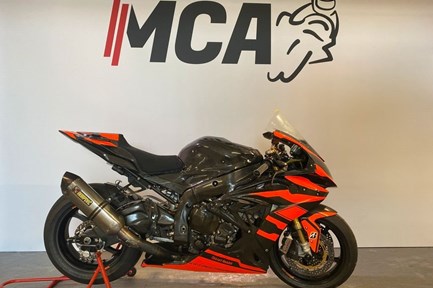 BMW HP4