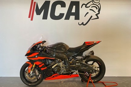 BMW HP4