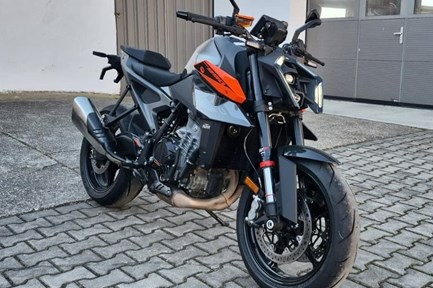 KTM 990 Duke