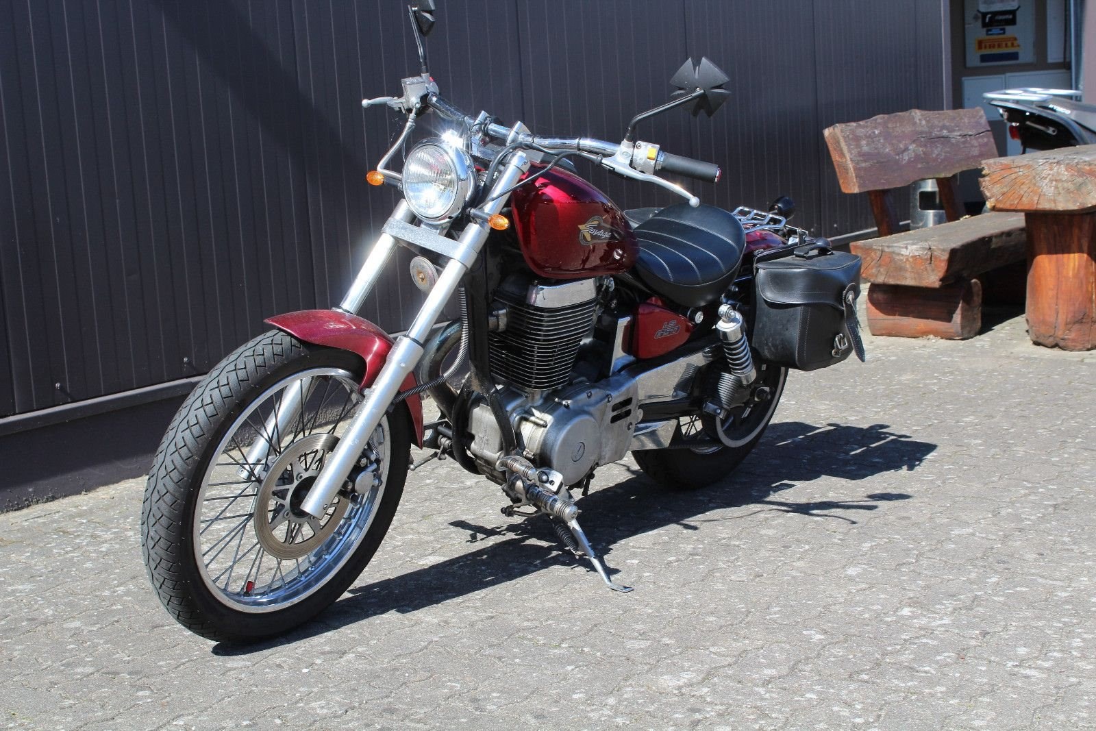 Suzuki Savage LS 650