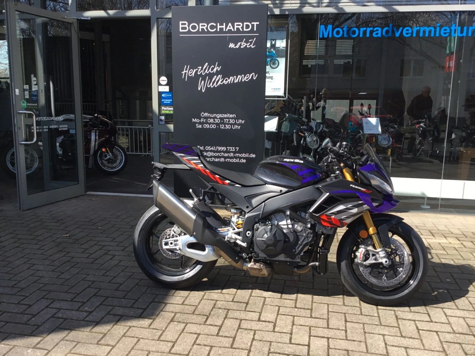 Aprilia Tuono V4 1100 Factory