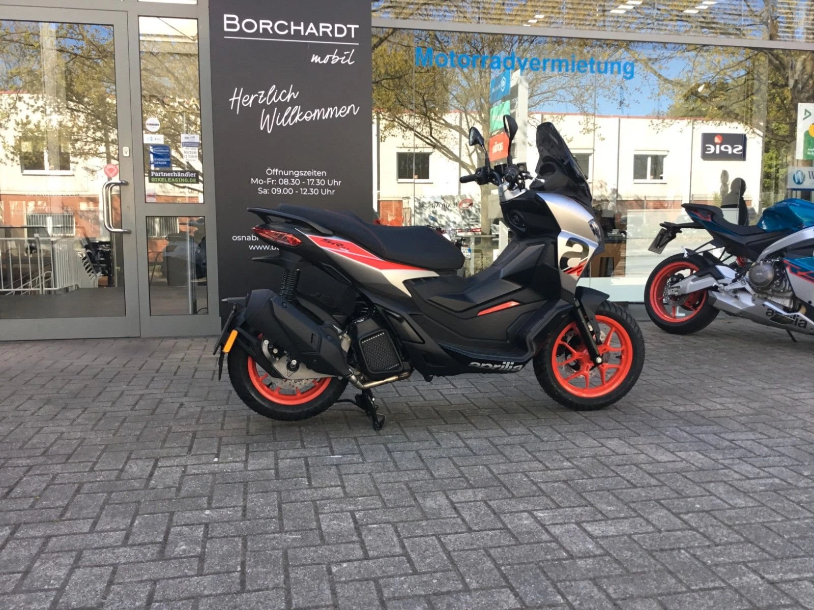Aprilia SR GT Sport 125
