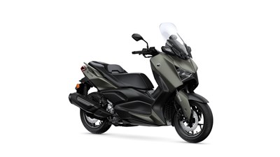 XMAX 300