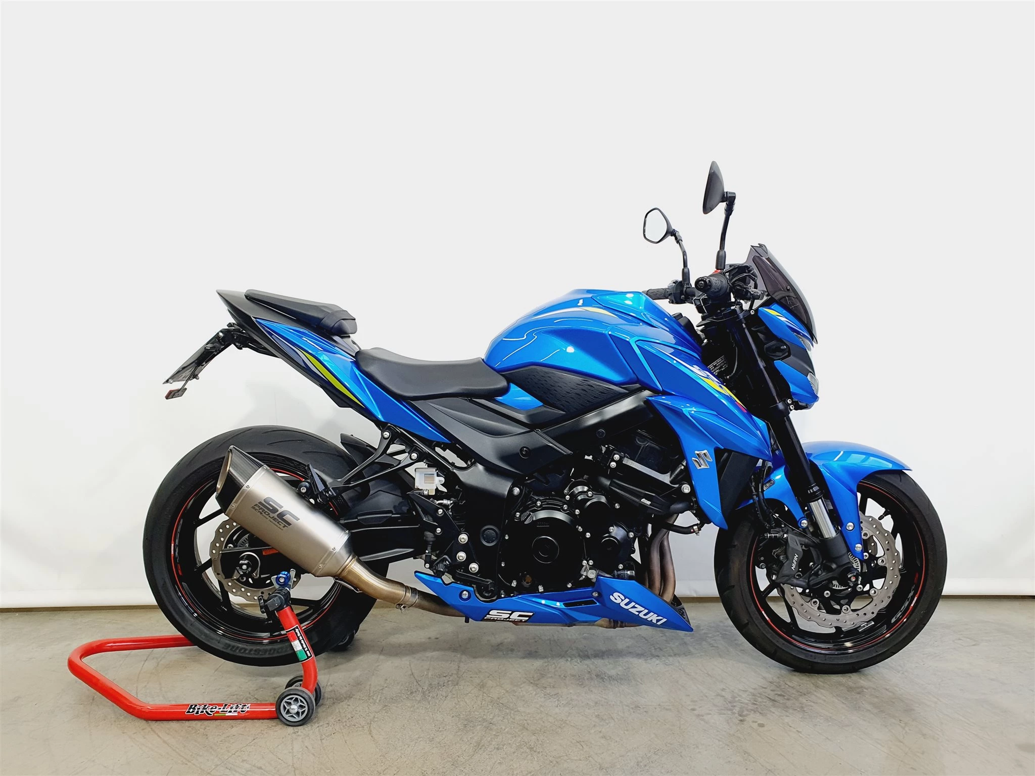 Suzuki GSX-S750