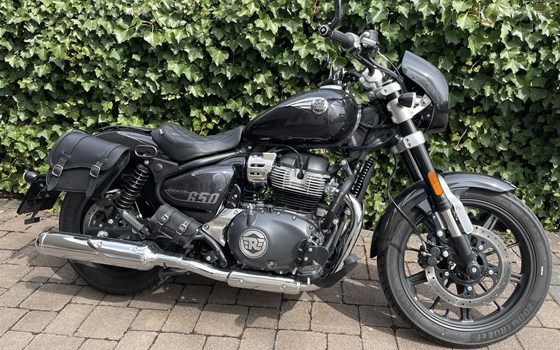 Gebrauchtmotorrad Royal Enfield Super Meteor 650 - Bild 1