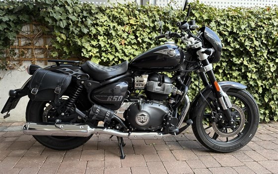 Gebrauchtmotorrad Royal Enfield Super Meteor 650 - Bild 3
