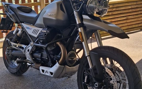 Gebrauchtmotorrad Moto Guzzi V85 TT - Bild 1
